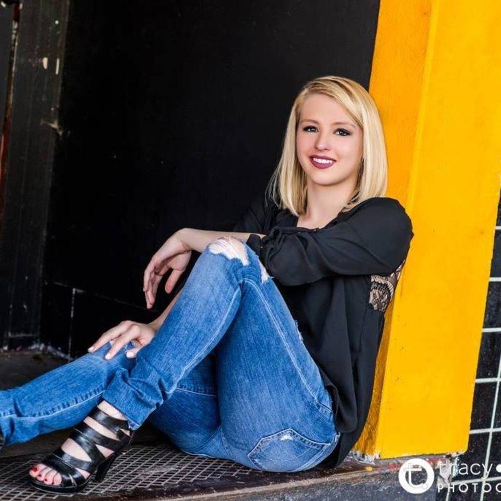 Meet your Posher, Lauren